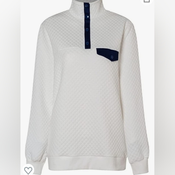 Comfy Quilted Sweatshirt Pullover Long Sleeve cozy White w/blue accents - Picture 4 of 7